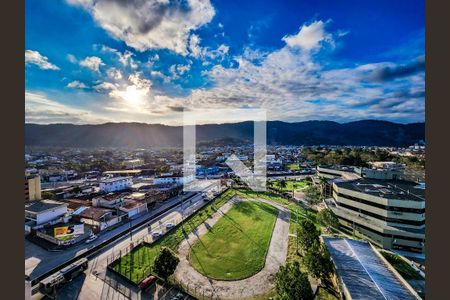 Apartamento para alugar com 200m², 4 quartos e 2 vagas Apartamento para alugar com 200m², 4 quartos e 2 vagasQuarto 2