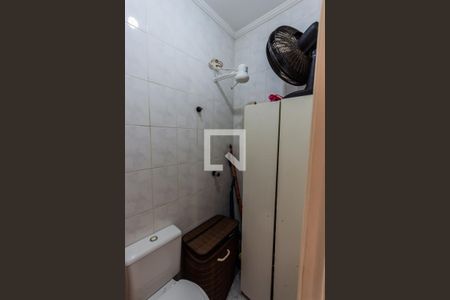 Apartamento à venda com 118m², 3 quartos e 3 vagas Apartamento à venda com 118m², 3 quartos e 3 vagasBanheiro de Serviço