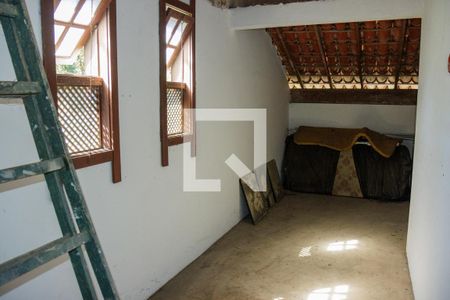 Casa de condomínio à venda com 550m², 5 quartos e 3 vagas