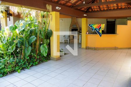 Casa de condomínio à venda com 550m², 5 quartos e 3 vagas