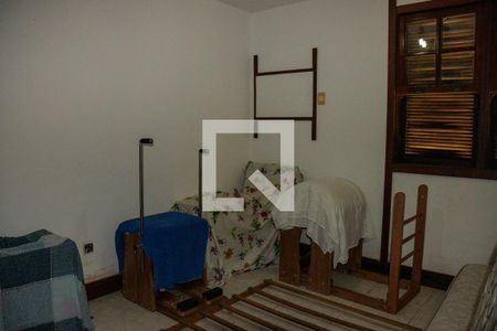 Casa de condomínio à venda com 550m², 5 quartos e 3 vagas