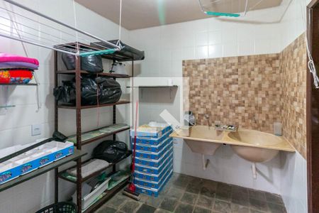 Casa à venda com 209m², 4 quartos e 2 vagasÁrea de Serviço