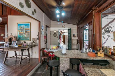 Casa à venda com 209m², 4 quartos e 2 vagasCozinha