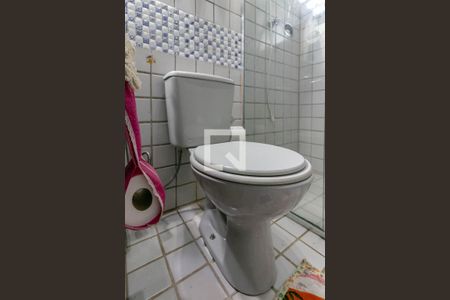 Casa à venda com 209m², 4 quartos e 2 vagasBanheiro Social 2