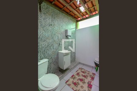 Casa à venda com 209m², 4 quartos e 2 vagasBanheiro