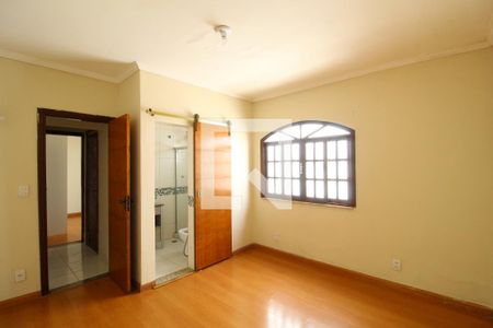 Casa à venda com 90m², 3 quartos e 2 vagasQuarto 1  (suíte)