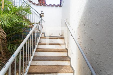 Casa à venda com 460m², 5 quartos e 3 vagasEntrada Principal