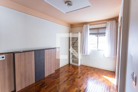 Casa à venda com 460m², 5 quartos e 3 vagasSuíte 3