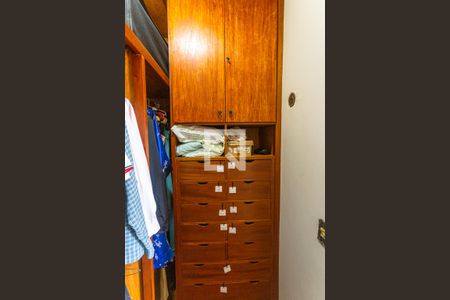 Casa à venda com 460m², 5 quartos e 3 vagasCloset da Suíte 1