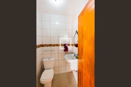Casa à venda com 310m², 3 quartos e 7 vagas Casa à venda com 310m², 3 quartos e 7 vagasLavabo
