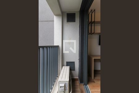 Studio à venda com 25m², 1 quarto e sem vaga Studio à venda com 25m², 1 quarto e sem vagaVaranda