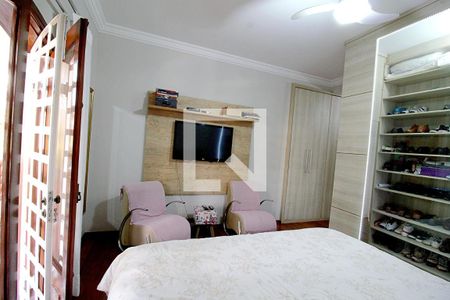 Casa à venda com 450m², 4 quartos e 8 vagas Casa à venda com 450m², 4 quartos e 8 vagasSuíte 4