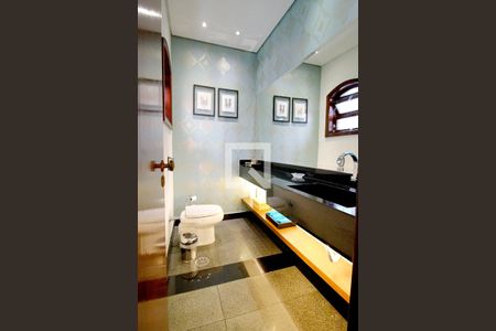 Casa à venda com 450m², 4 quartos e 8 vagas Casa à venda com 450m², 4 quartos e 8 vagasLavabo