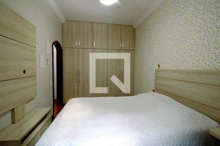 Casa à venda com 450m², 4 quartos e 8 vagas Casa à venda com 450m², 4 quartos e 8 vagasSuíte 2