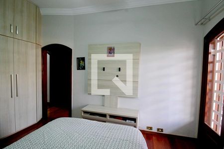 Casa à venda com 450m², 4 quartos e 8 vagas Casa à venda com 450m², 4 quartos e 8 vagasSuíte 1