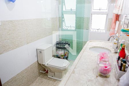 Casa à venda com 170m², 2 quartos e 8 vagasBanheiro Suite 1