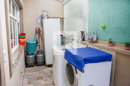 Casa à venda com 170m², 2 quartos e 8 vagasÁrea de Serviço