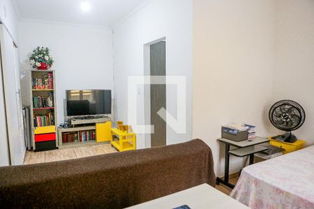 Casa à venda com 170m², 2 quartos e 8 vagasSuíte 2