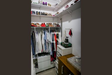 Casa à venda com 170m², 2 quartos e 8 vagasCloset Suite 1