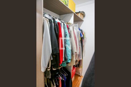 Casa à venda com 170m², 2 quartos e 8 vagasCloset Suíte 2