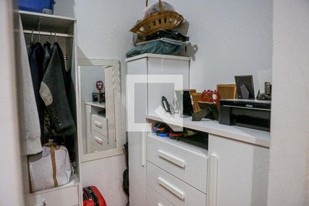 Casa à venda com 170m², 2 quartos e 8 vagasBanheiro Suíte 2