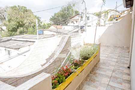 Casa à venda com 170m², 2 quartos e 8 vagasQuintal