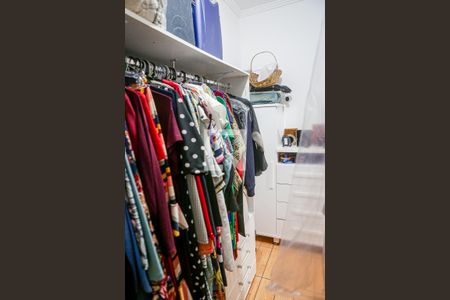 Casa à venda com 170m², 2 quartos e 8 vagasCloset Suíte 2