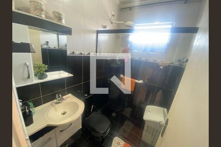 Casa à venda com 80m², 2 quartos e 2 vagasBanheiro
