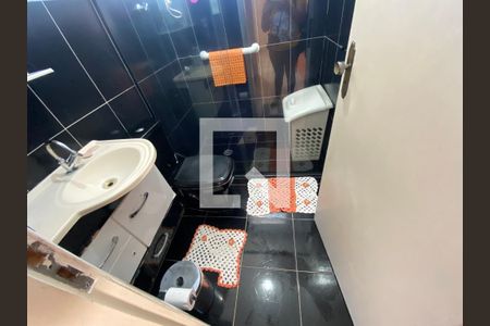 Casa à venda com 80m², 2 quartos e 2 vagasBanheiro