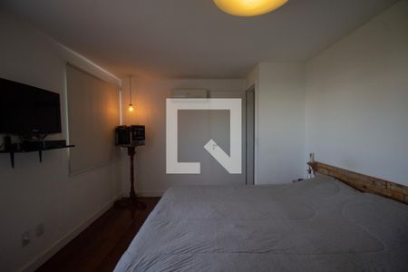 Apartamento à venda com 176m², 3 quartos e 1 vaga Apartamento à venda com 176m², 3 quartos e 1 vagaSuíte