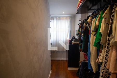 Apartamento à venda com 176m², 3 quartos e 1 vaga Apartamento à venda com 176m², 3 quartos e 1 vagaCloset da Suíte