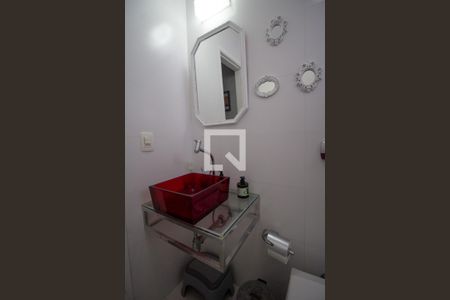 Apartamento à venda com 176m², 3 quartos e 1 vaga Apartamento à venda com 176m², 3 quartos e 1 vagaBanheiro Social