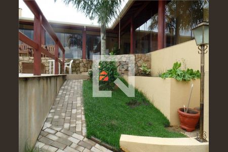 Casa à venda com 340m², 5 quartos e 6 vagas