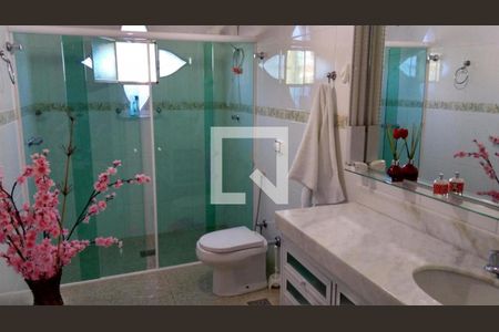 Casa à venda com 451m², 4 quartos e 6 vagas