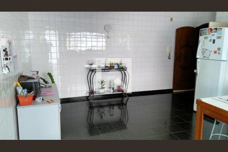 Casa à venda com 451m², 4 quartos e 6 vagas
