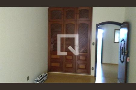 Casa à venda com 451m², 4 quartos e 6 vagas