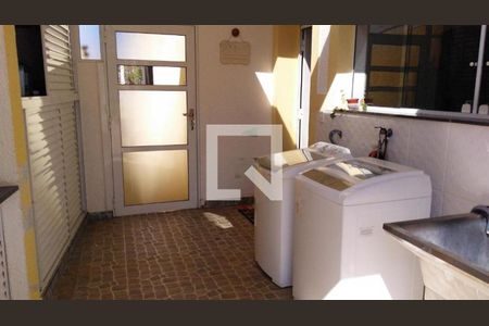 Casa à venda com 451m², 4 quartos e 6 vagas