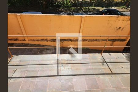 Casa à venda com 115m², 2 quartos e sem vaga