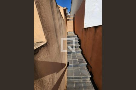 Casa à venda com 115m², 2 quartos e sem vaga
