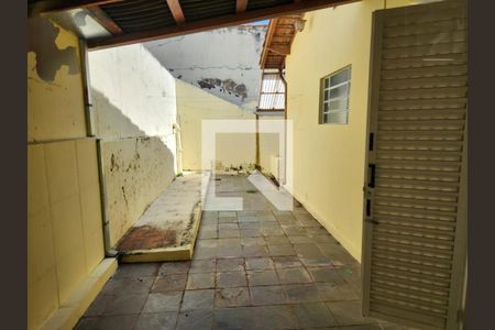 Casa à venda com 115m², 2 quartos e sem vaga