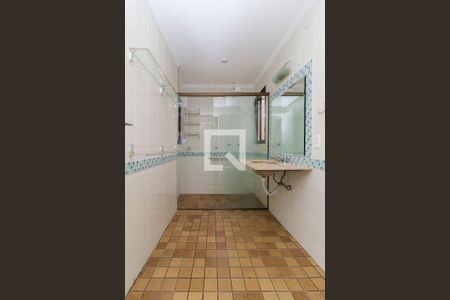 Apartamento à venda com 270m², 3 quartos e 4 vagas Apartamento à venda com 270m², 3 quartos e 4 vagasBanheiro 2