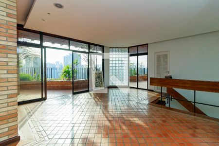 Apartamento à venda com 270m², 3 quartos e 4 vagas Apartamento à venda com 270m², 3 quartos e 4 vagasCobertura - Sala 1