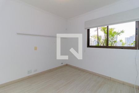 Apartamento à venda com 270m², 3 quartos e 4 vagas Apartamento à venda com 270m², 3 quartos e 4 vagasQuarto 3