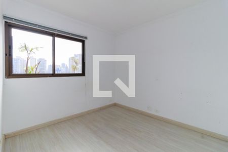 Apartamento à venda com 270m², 3 quartos e 4 vagas Apartamento à venda com 270m², 3 quartos e 4 vagasQuarto 2