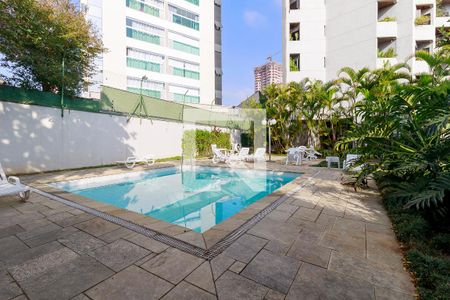 Apartamento à venda com 270m², 3 quartos e 4 vagas Apartamento à venda com 270m², 3 quartos e 4 vagasÁrea Comum