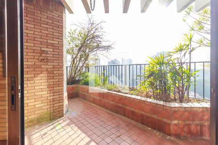 Apartamento à venda com 270m², 3 quartos e 4 vagas Apartamento à venda com 270m², 3 quartos e 4 vagasCobertura - Área Externa