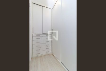 Apartamento à venda com 270m², 3 quartos e 4 vagas Apartamento à venda com 270m², 3 quartos e 4 vagasSuíte - Closet
