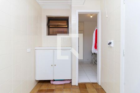 Apartamento à venda com 270m², 3 quartos e 4 vagas Apartamento à venda com 270m², 3 quartos e 4 vagasÁrea de Serviço