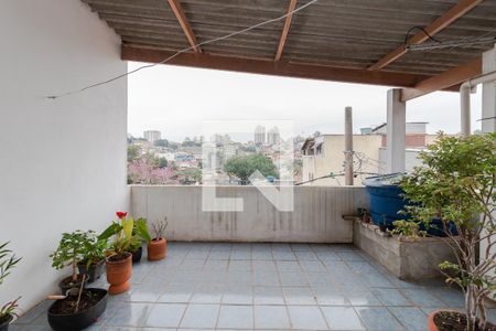 Casa para alugar com 142m², 3 quartos e 4 vagas Casa para alugar com 142m², 3 quartos e 4 vagasTerraço