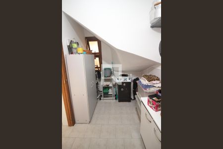 Casa de condomínio à venda com 168m², 3 quartos e 2 vagasQuarto de Serviço